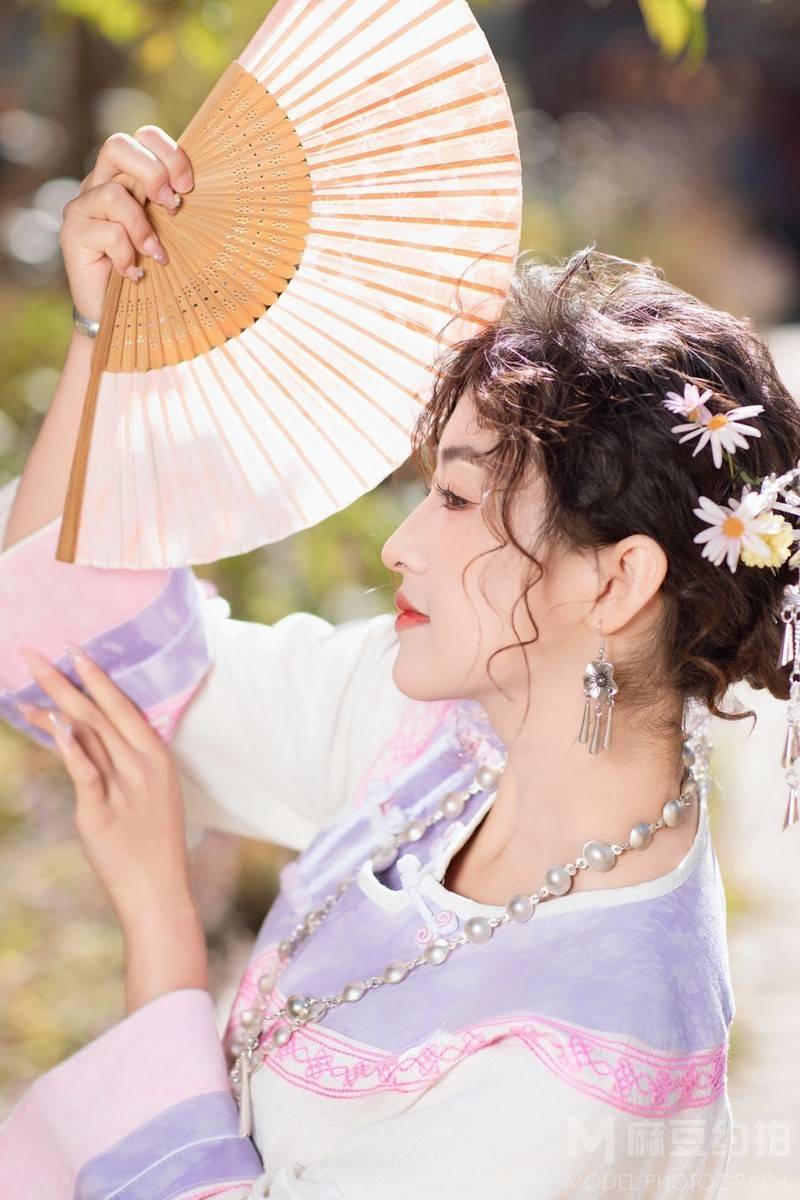 清新模特