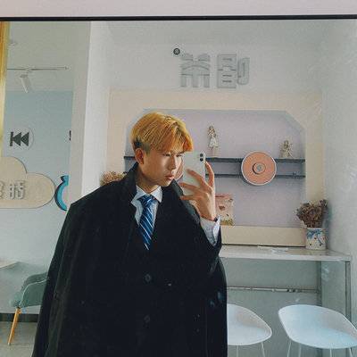黑白模特