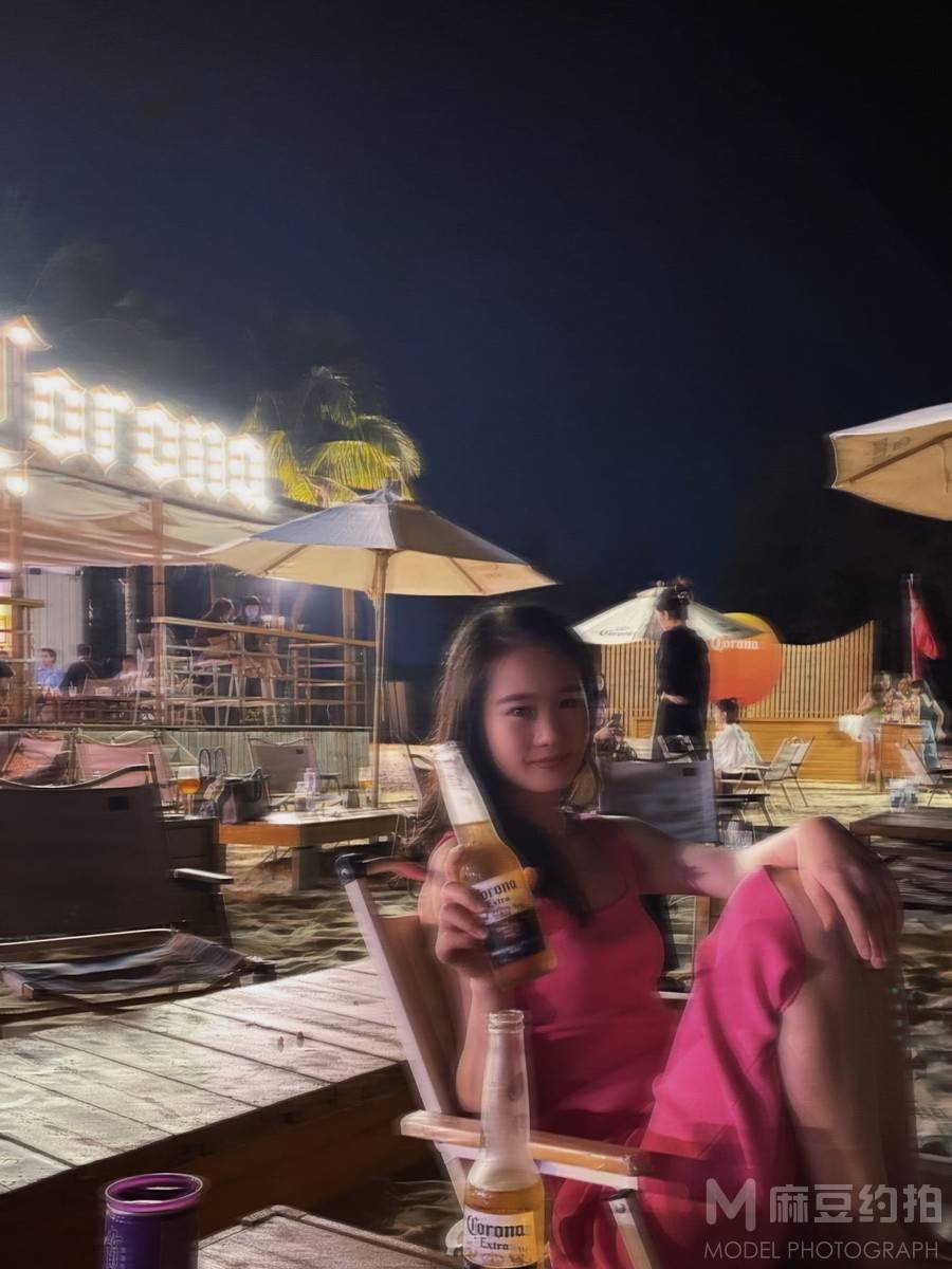 夜景模特