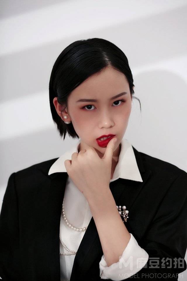 暗黑模特