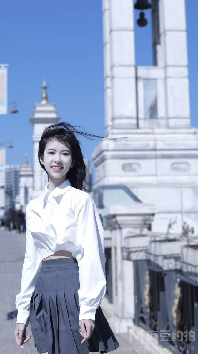 校园模特