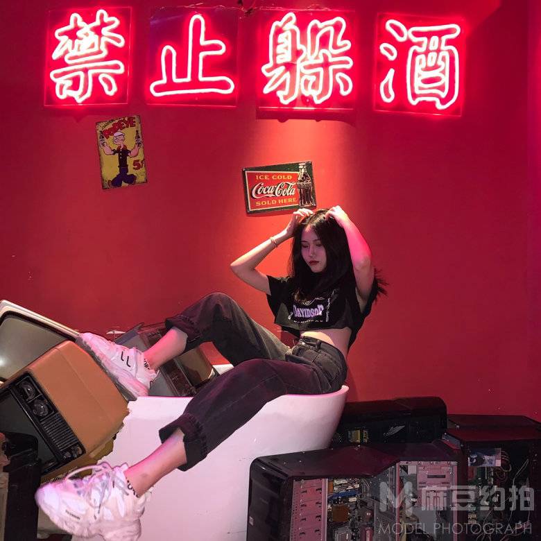 暗黑模特