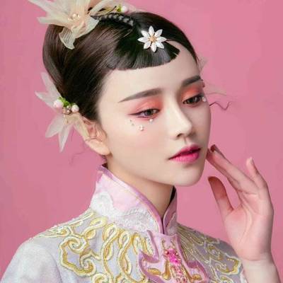 妆容模特