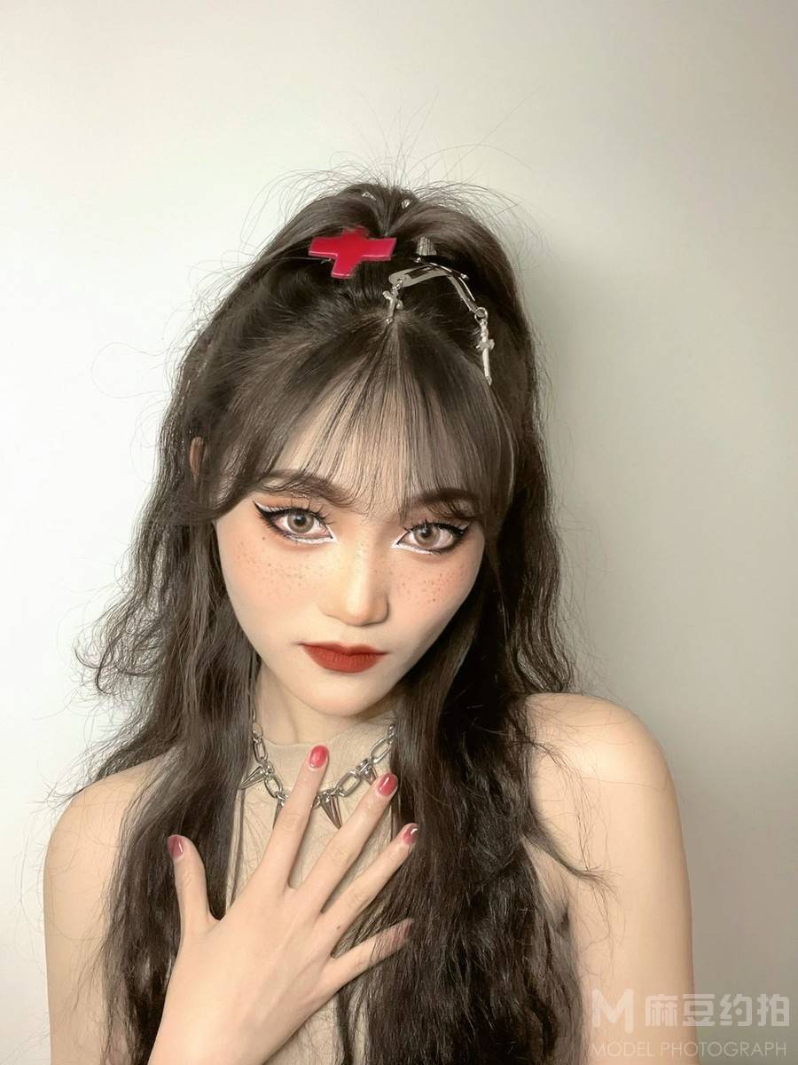 妆容模特
