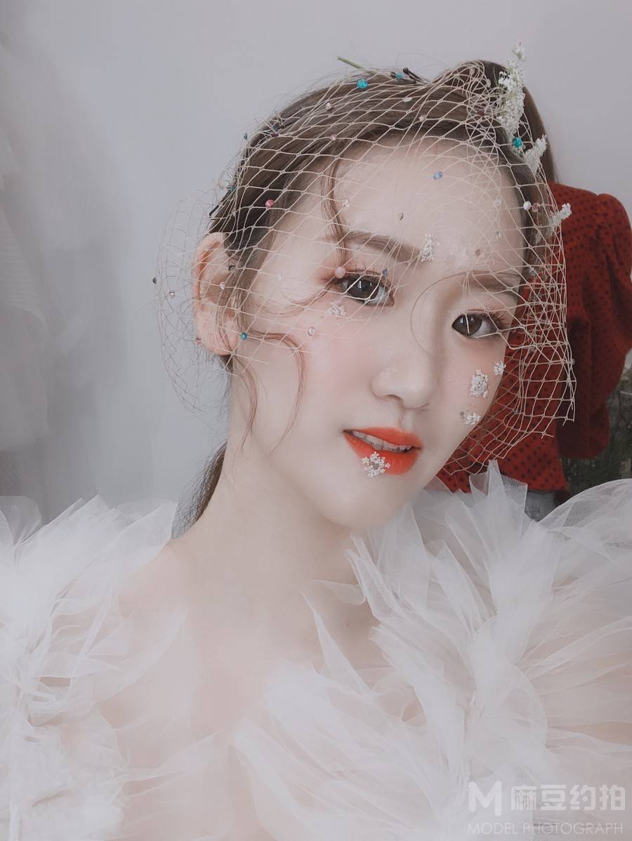 妆容模特