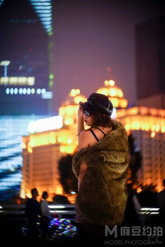 夜景模特