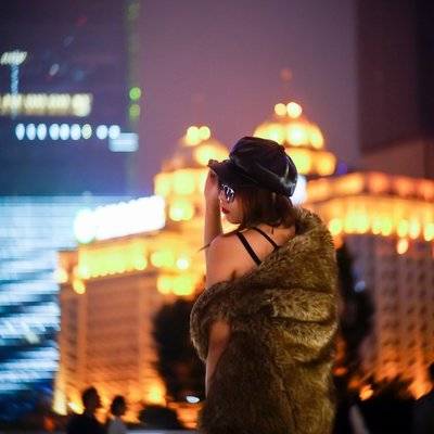 夜景模特