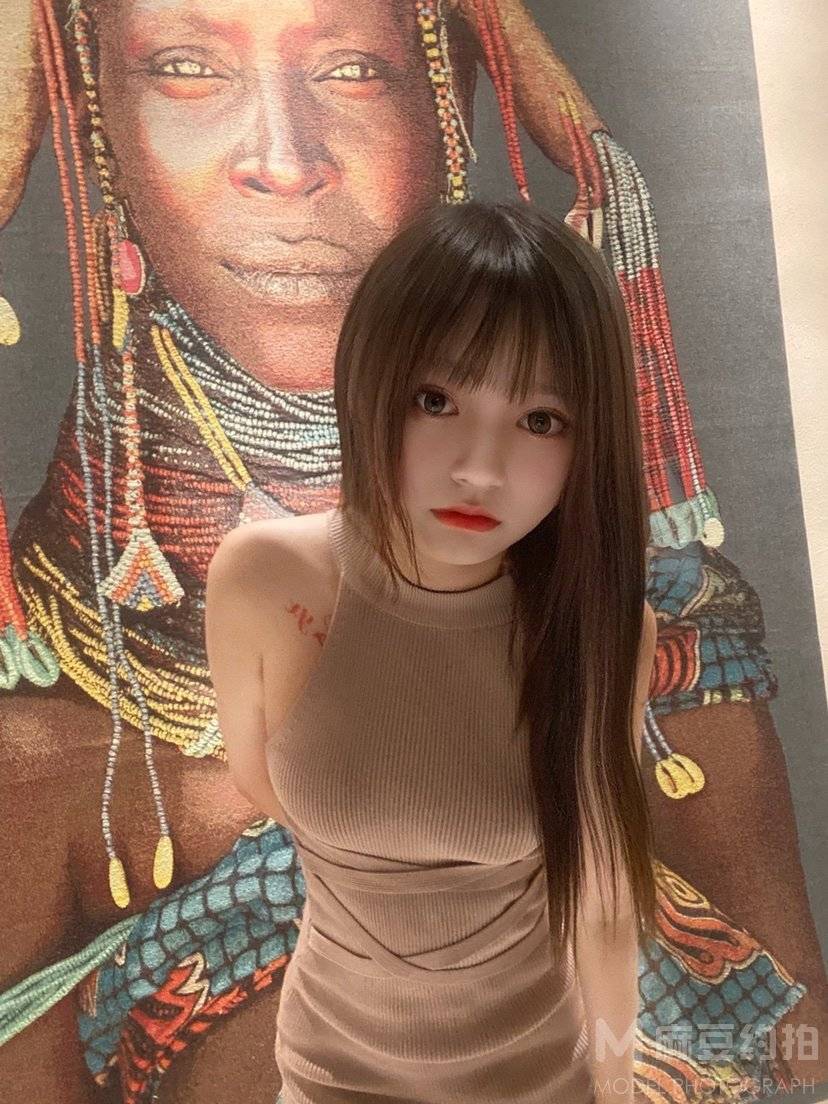 纪实模特