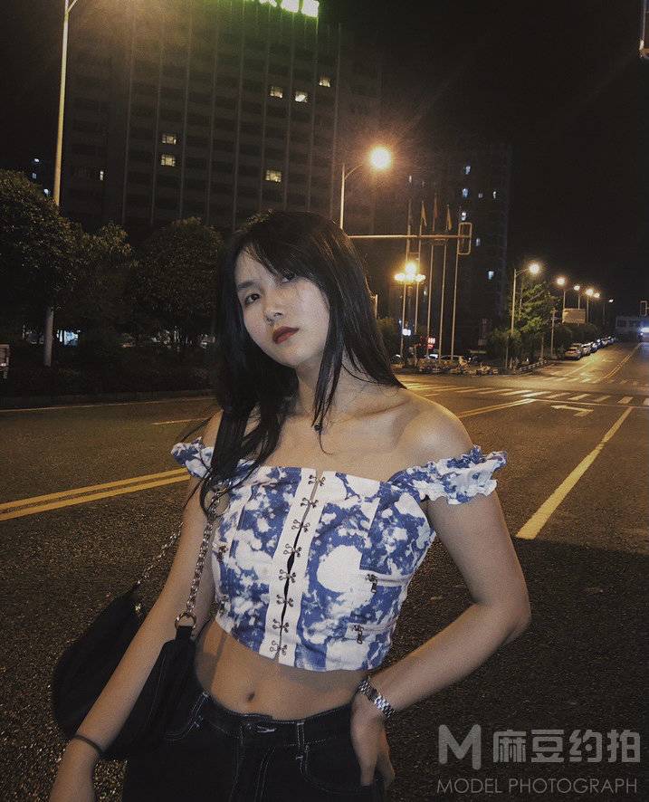 胶片模特