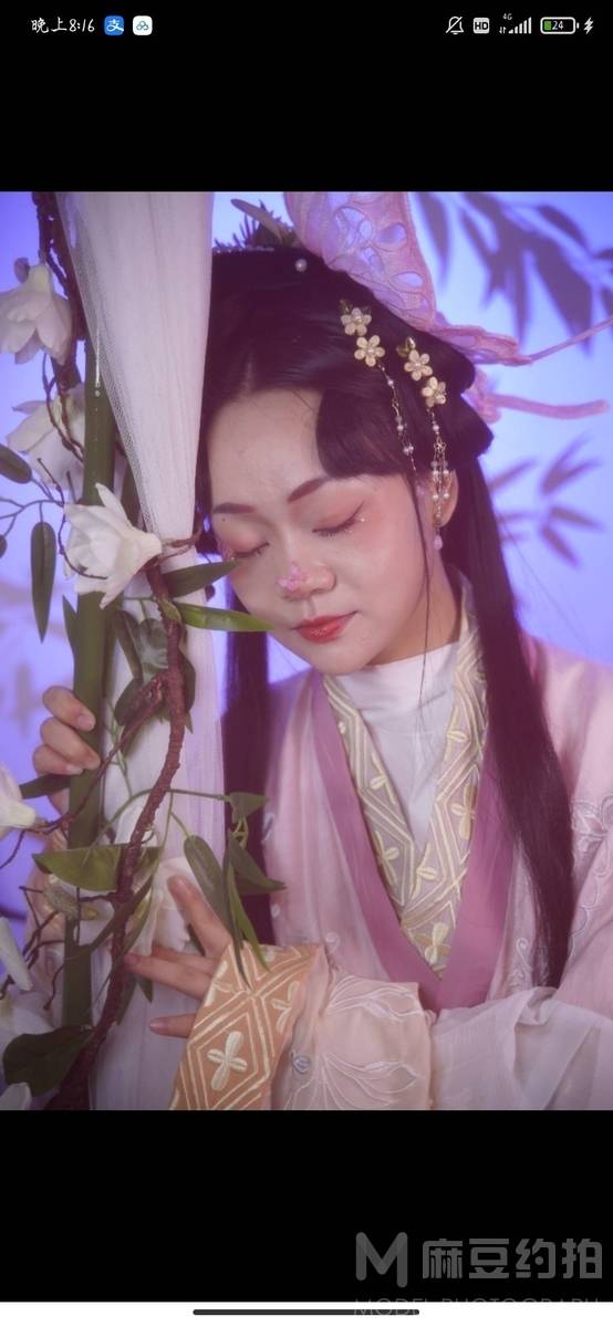 妆容模特
