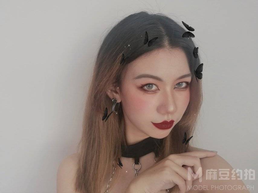 暗黑模特