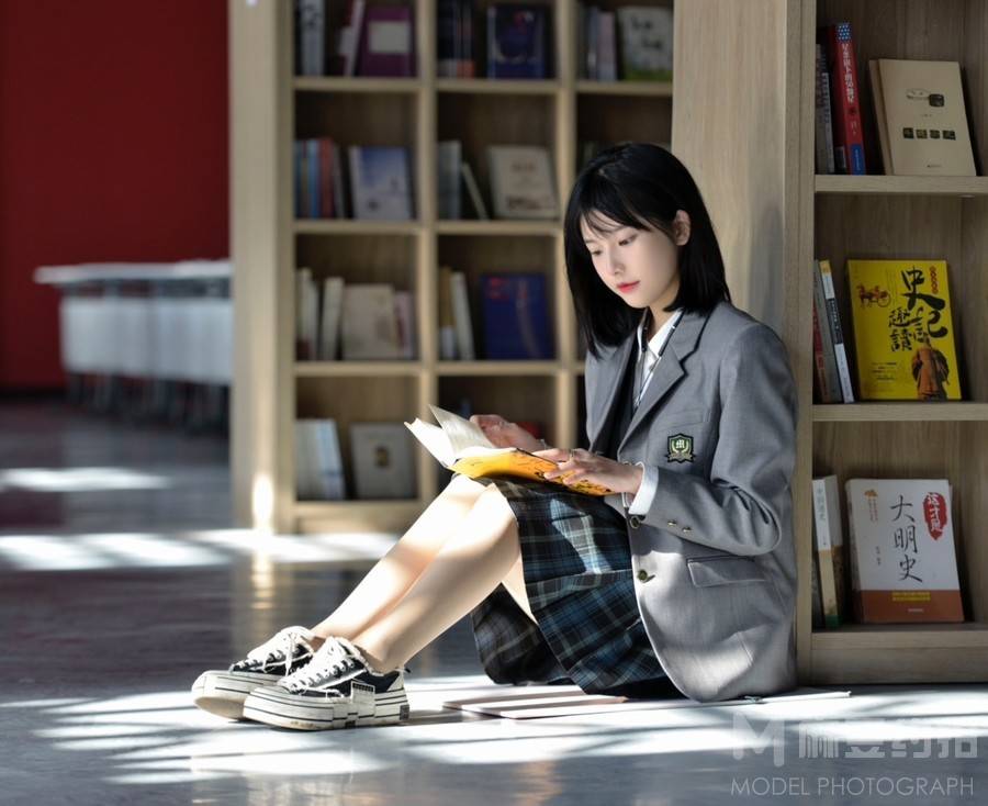 校园模特