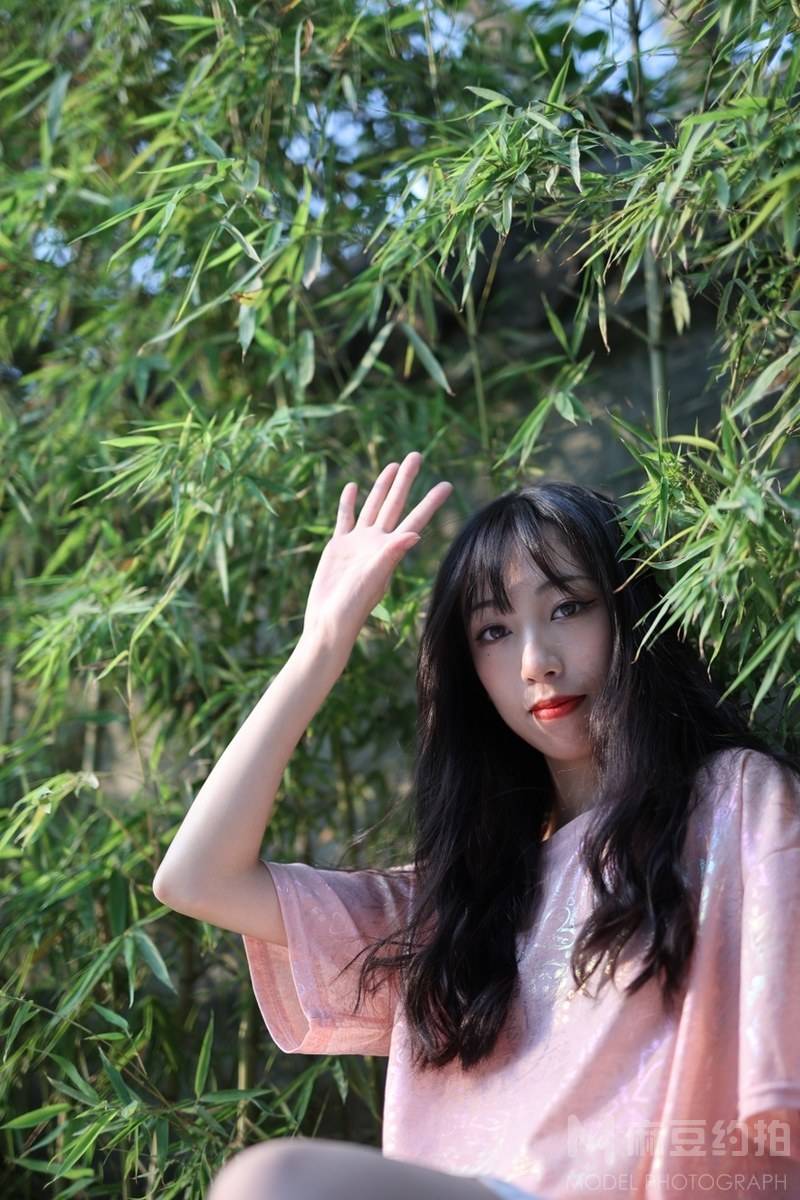 清新模特