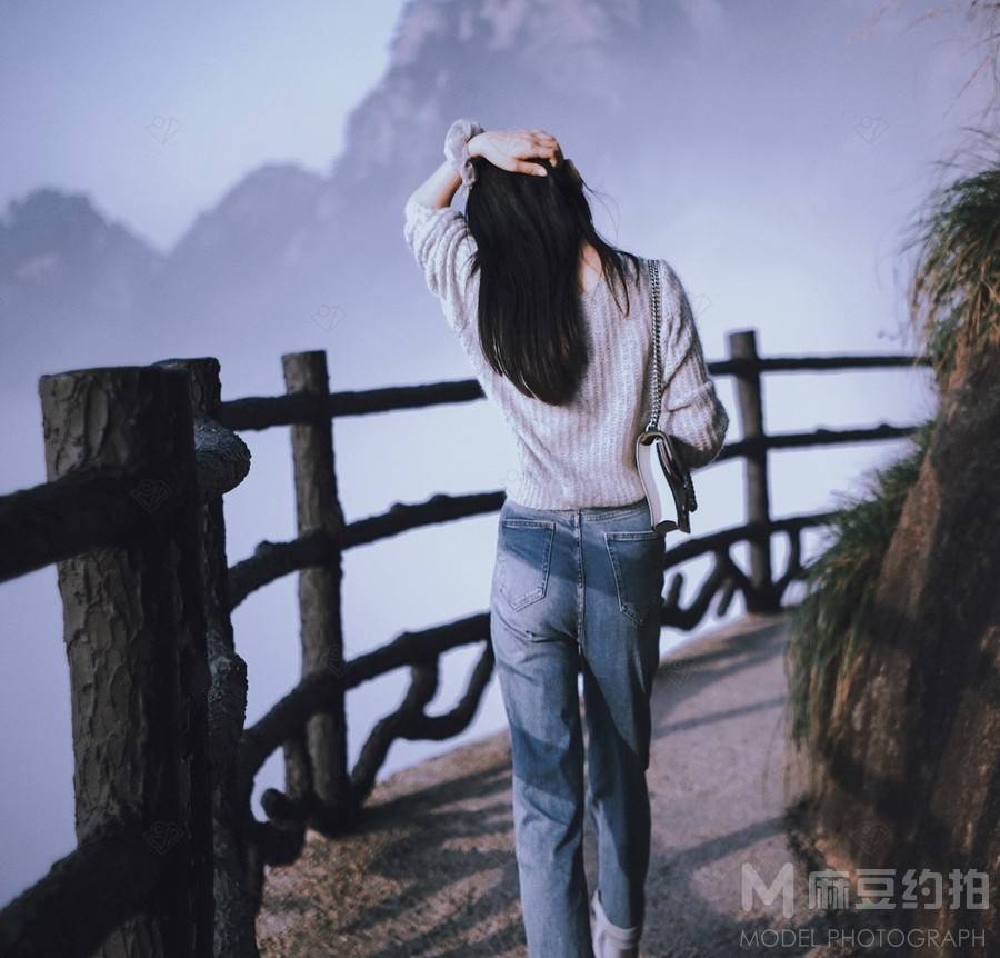 情绪模特