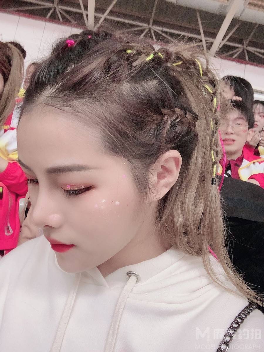 妆容模特