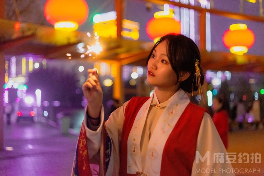 汉服模特
