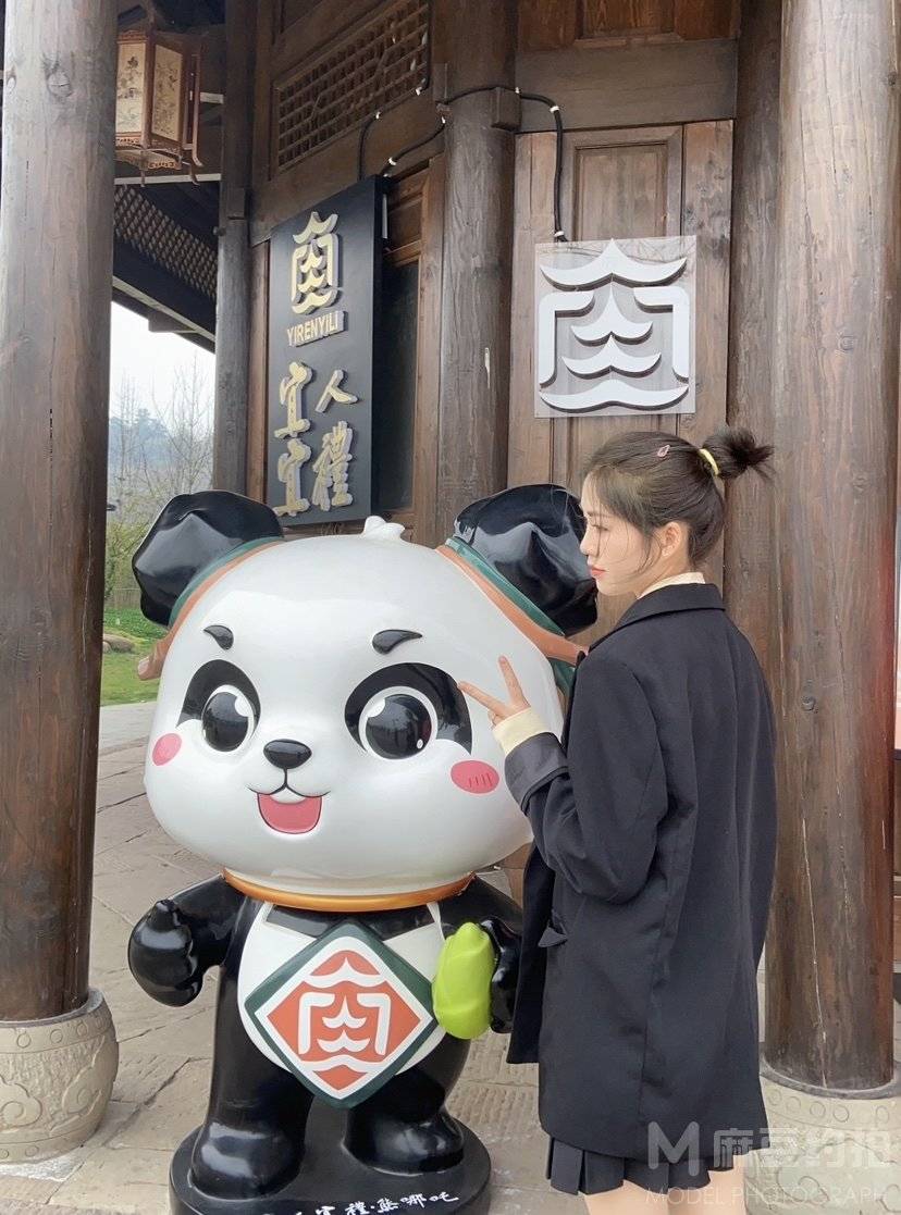 校园模特