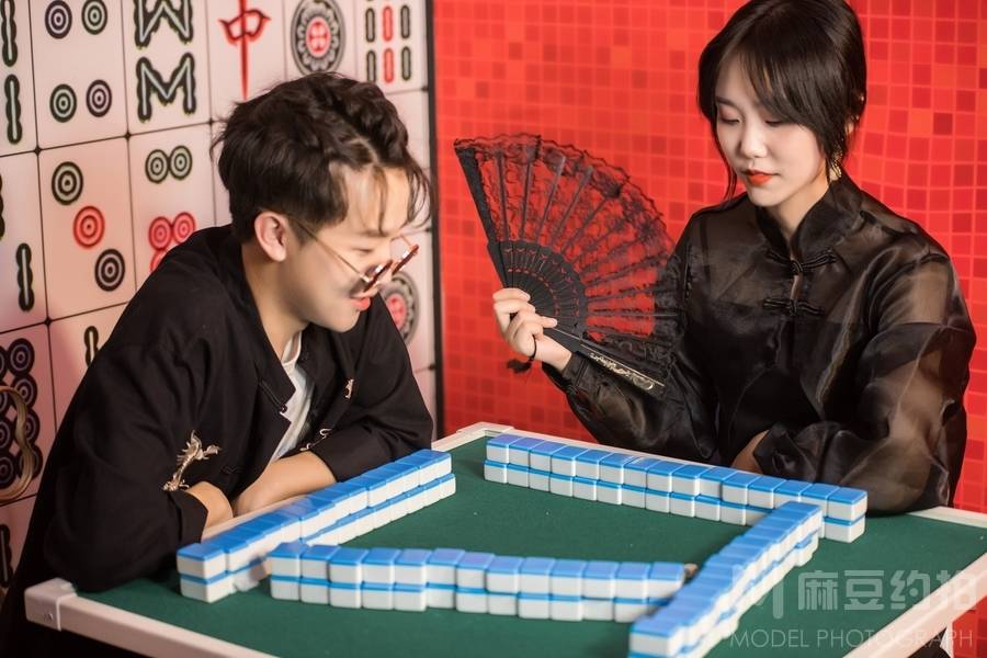 情侣模特