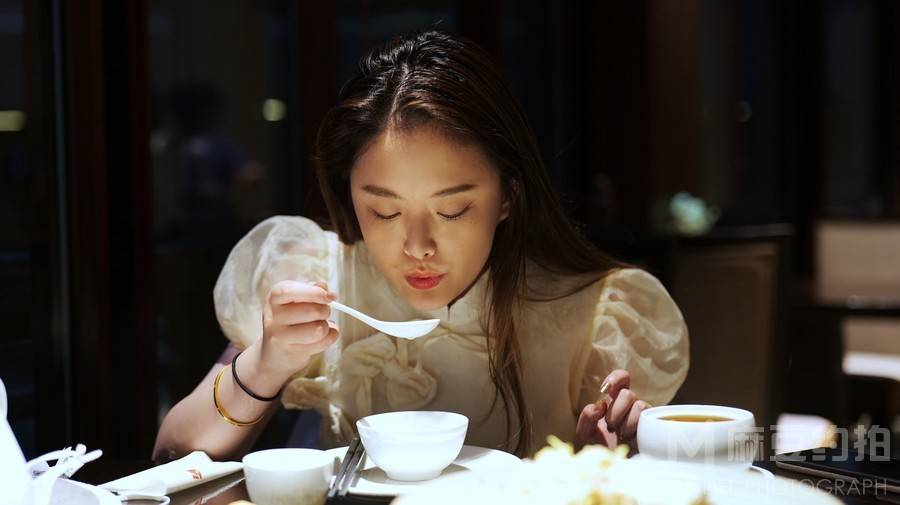 纪实模特