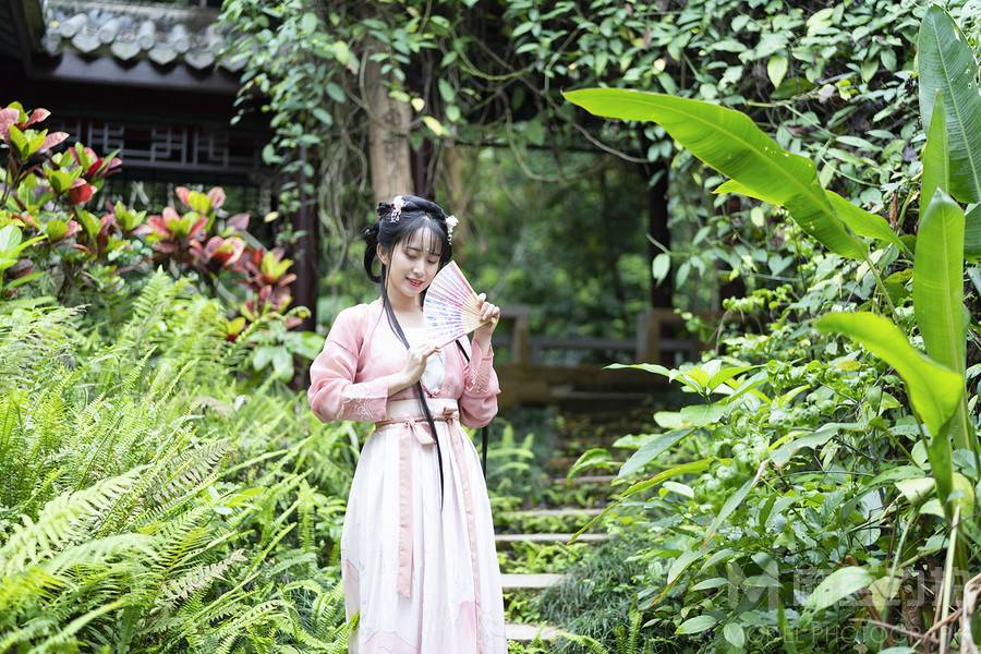 汉服模特