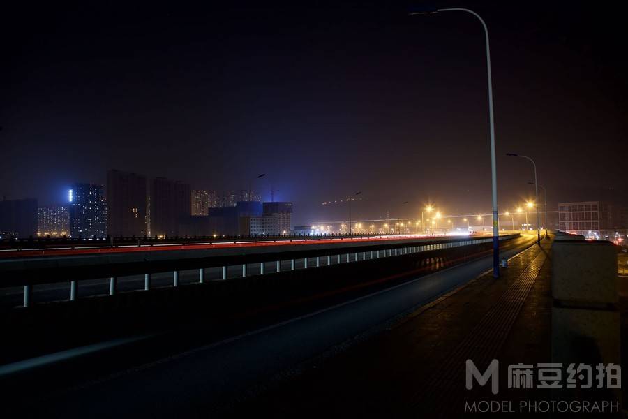 夜景模特