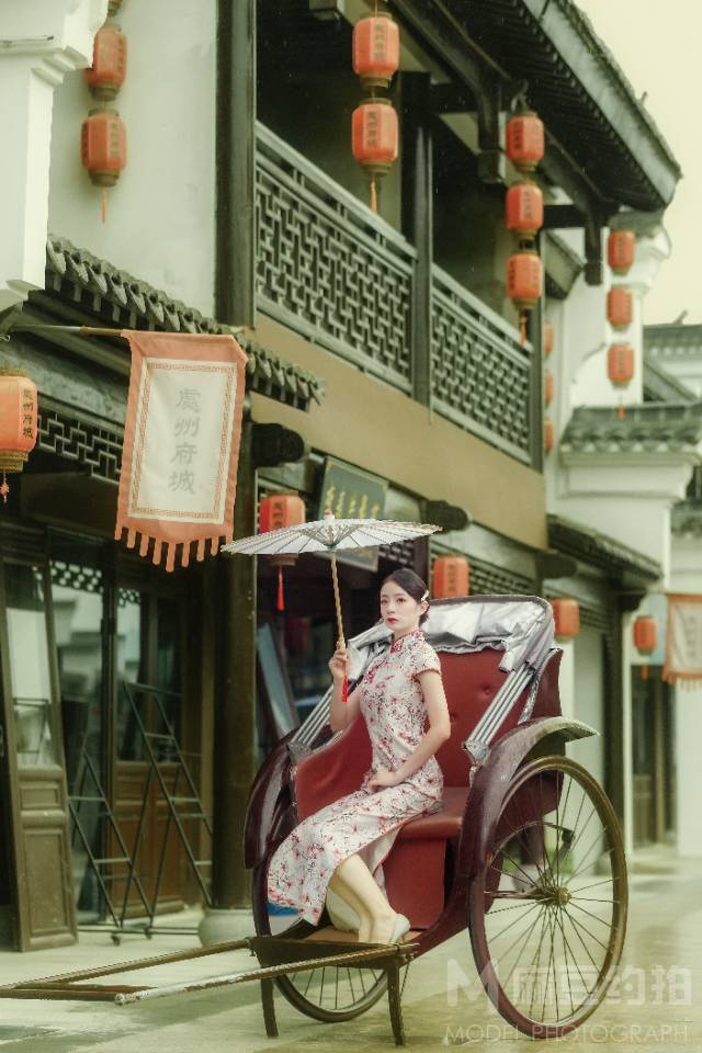 民国模特