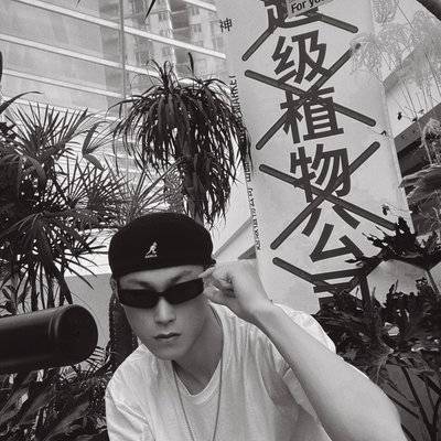 黑白模特
