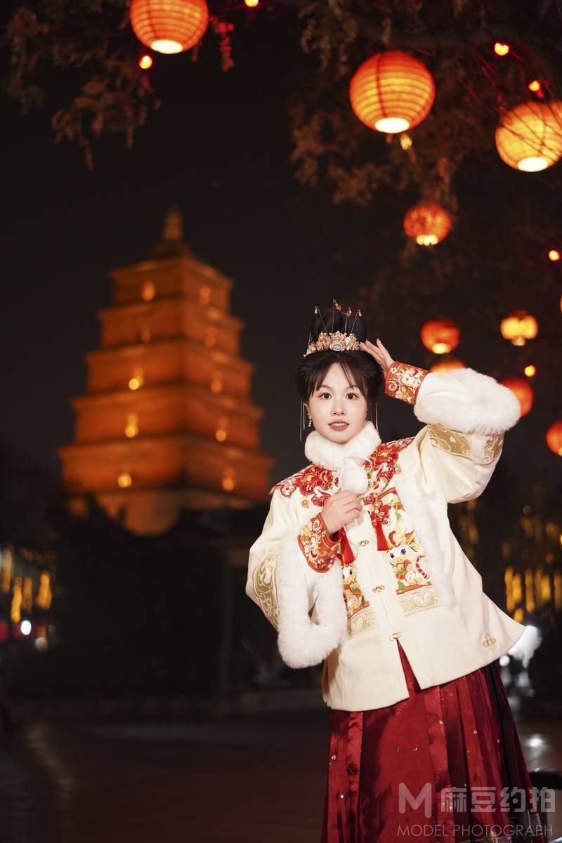 汉服模特