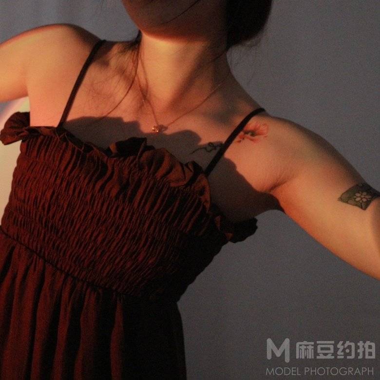 胶片模特