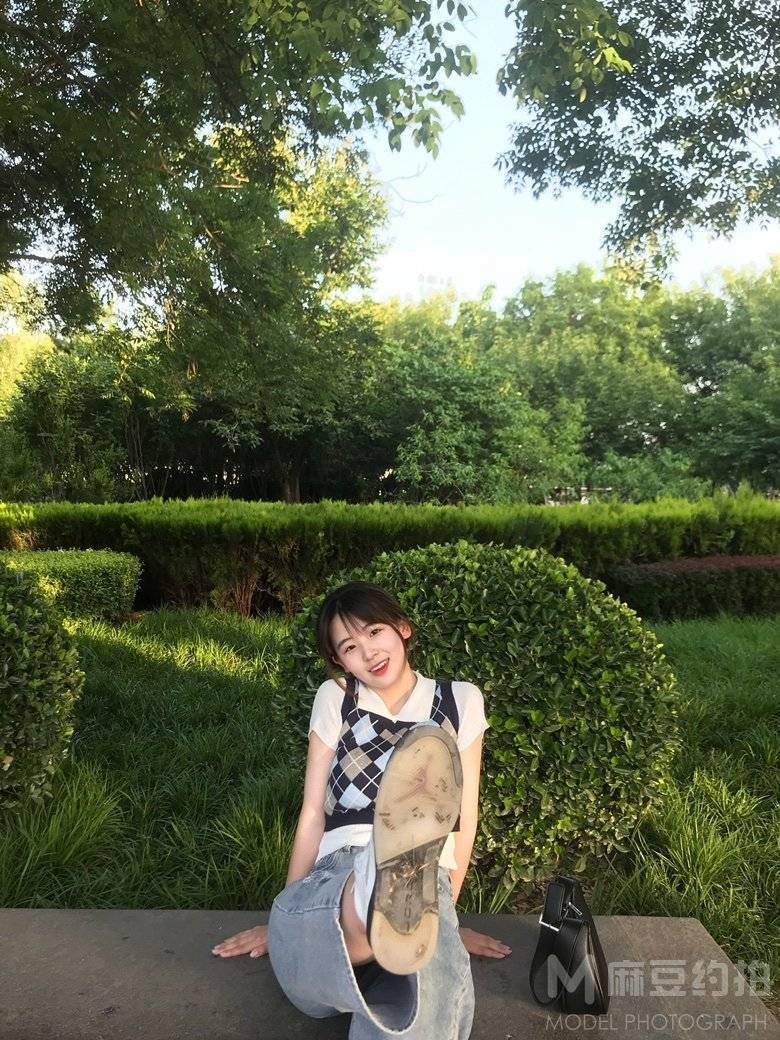 校园模特