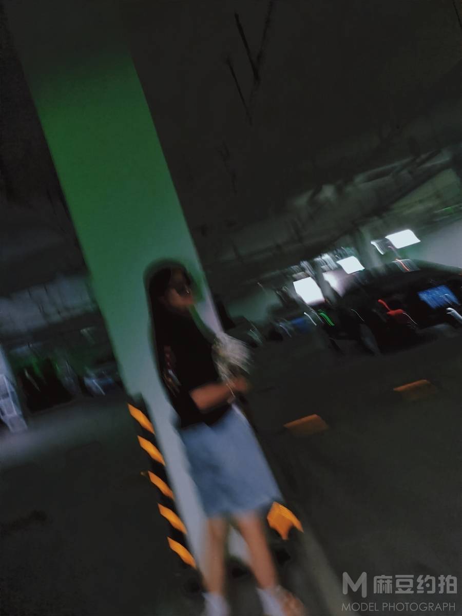 胶片模特