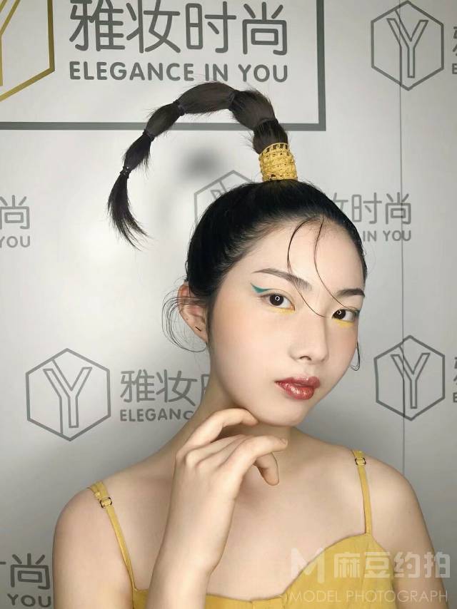 妆容模特