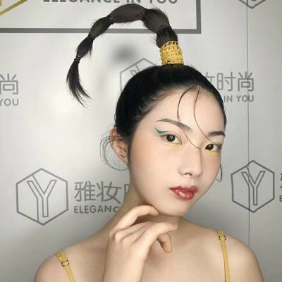 妆容模特