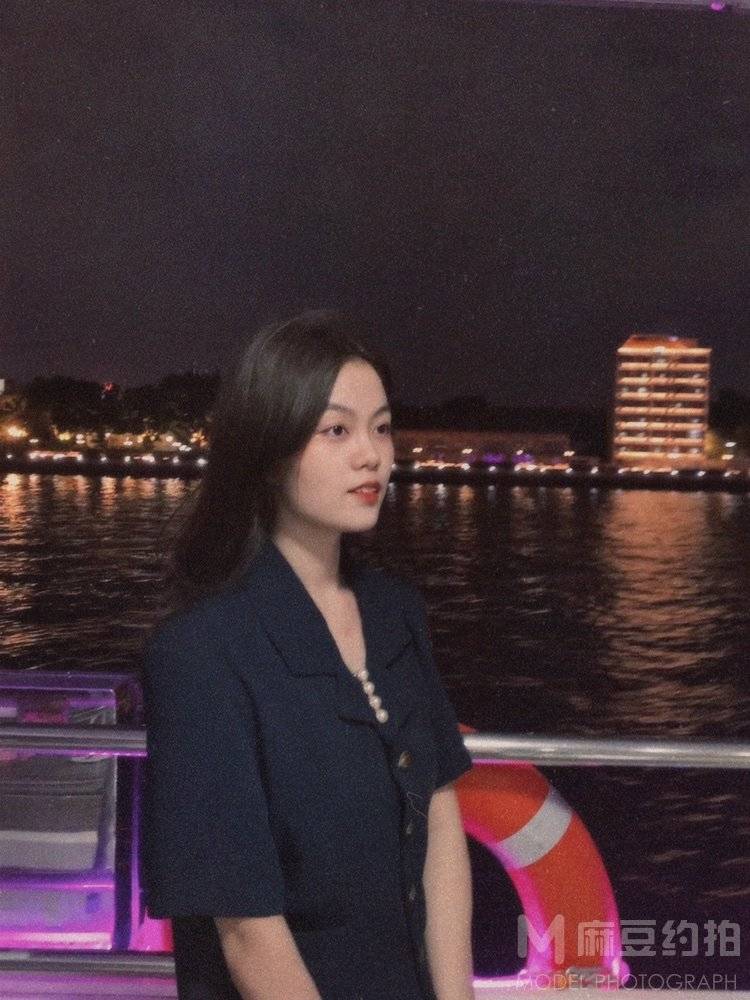 纪实模特