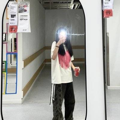 黑白模特