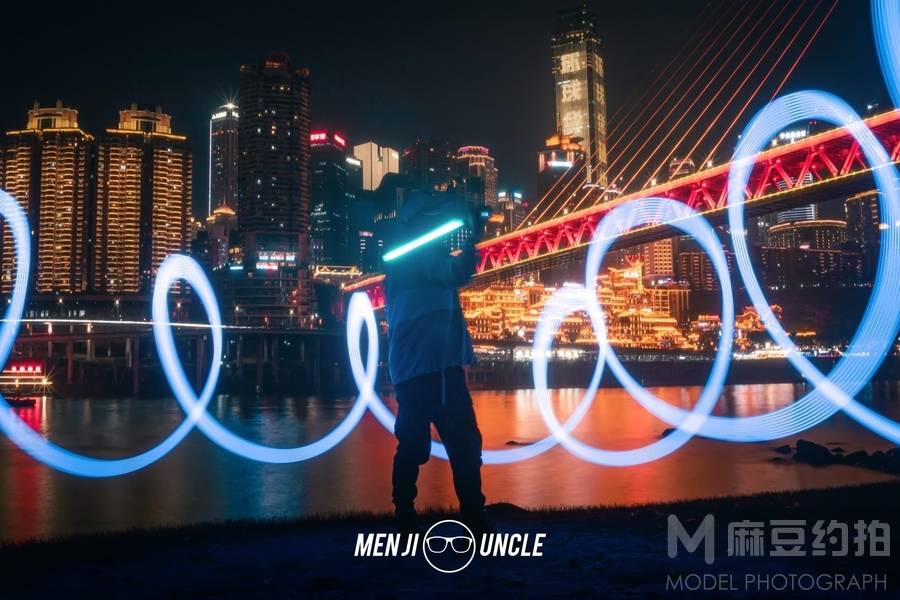 夜景模特
