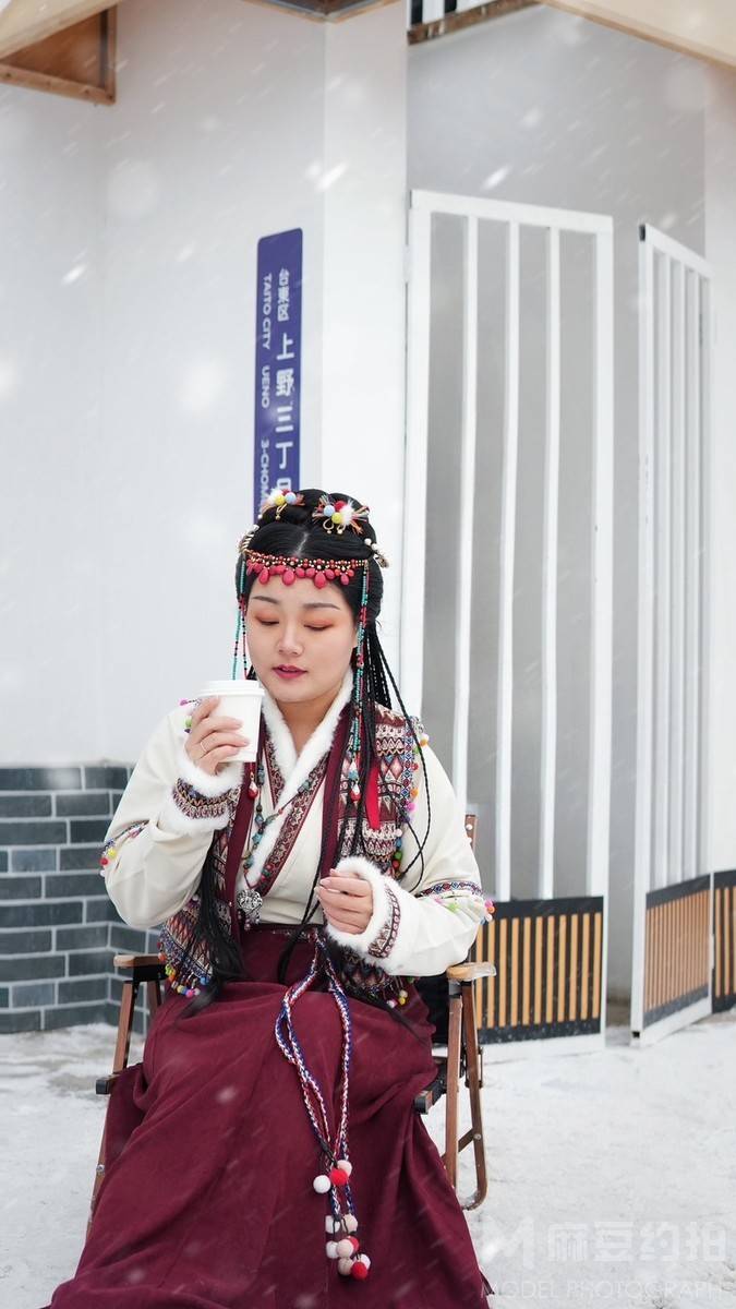 汉服模特