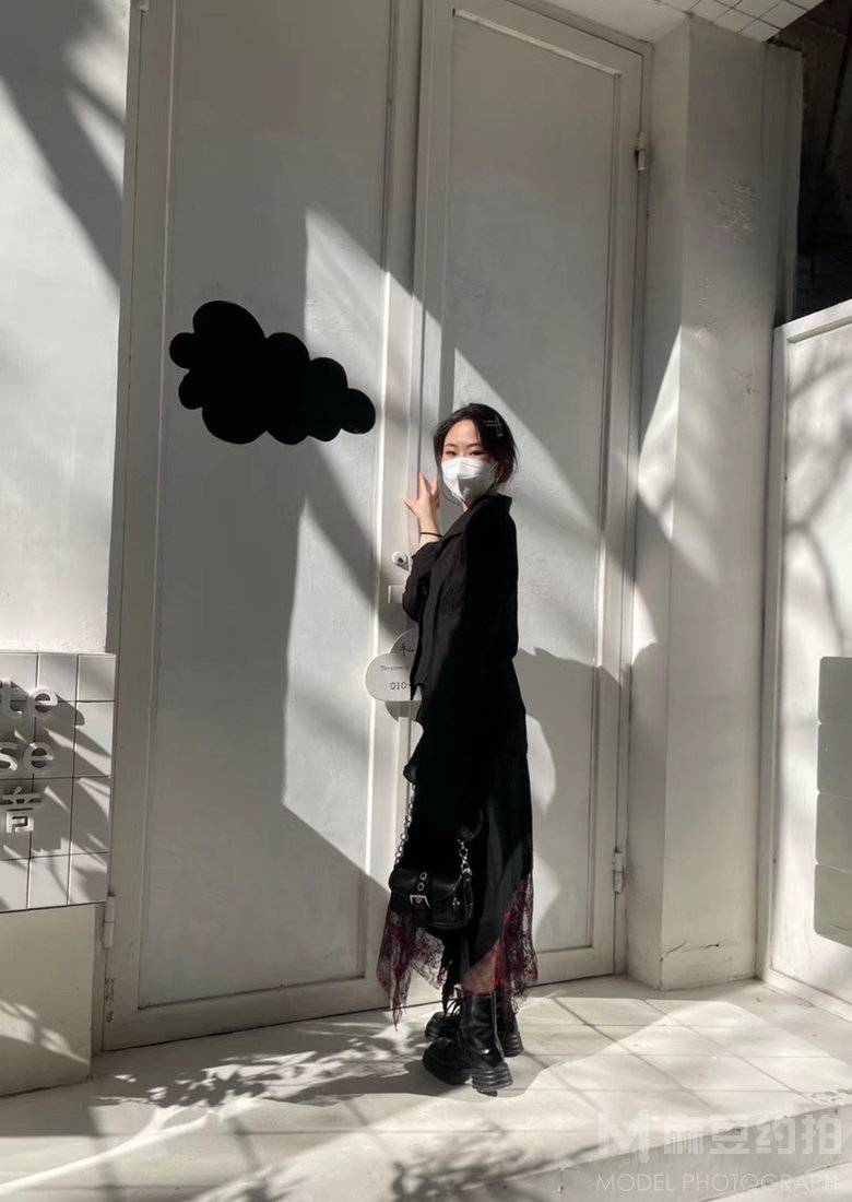 黑白模特