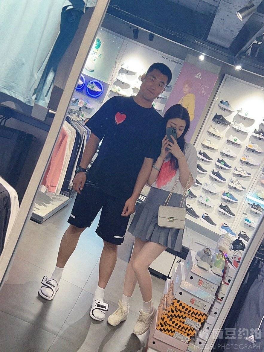 情侣模特