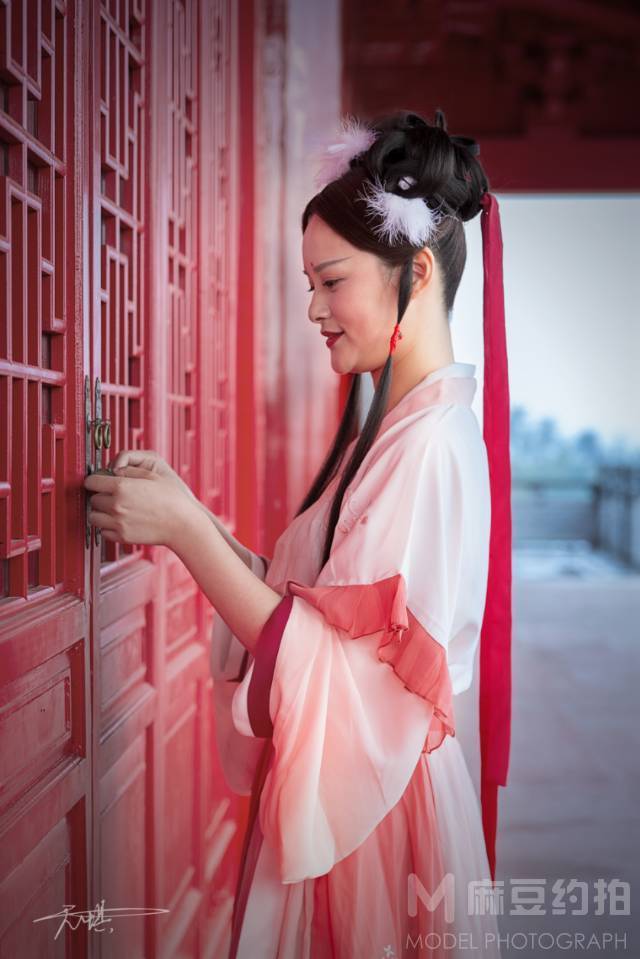 汉服模特