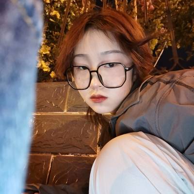 黑白模特
