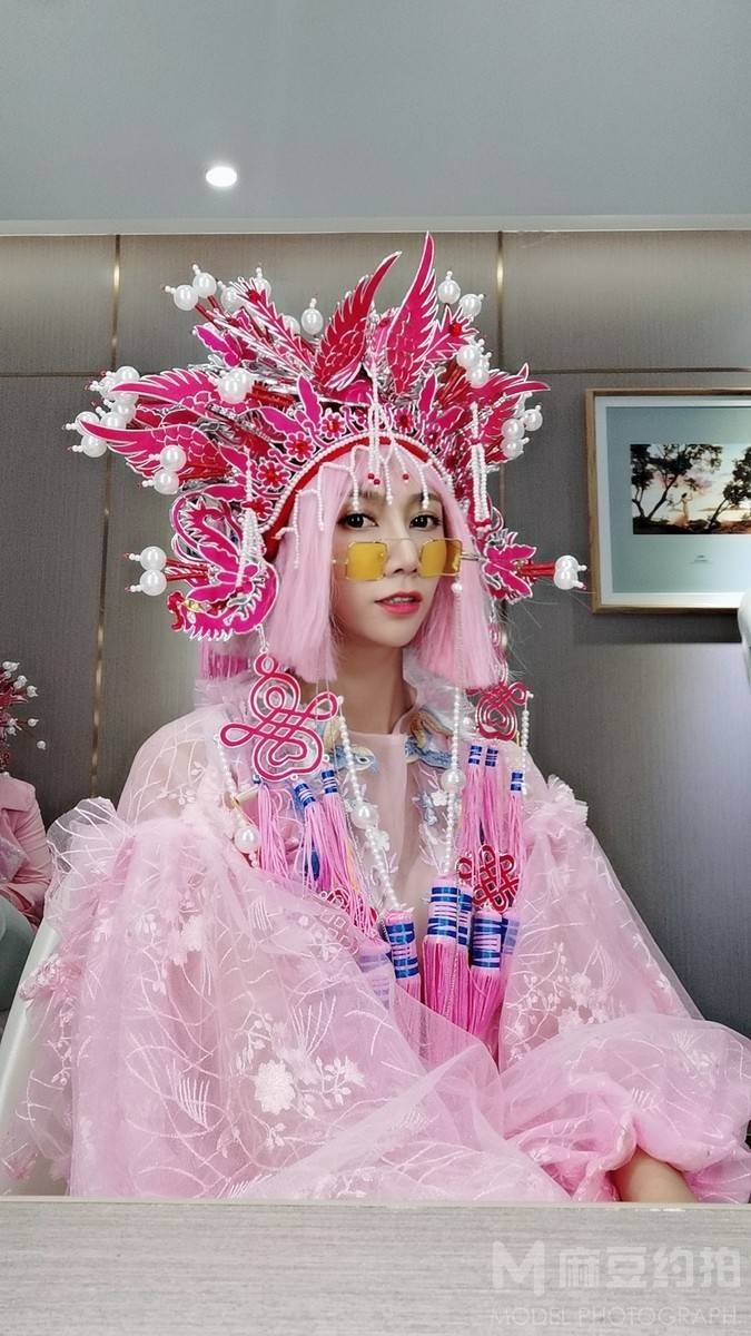 妆容模特