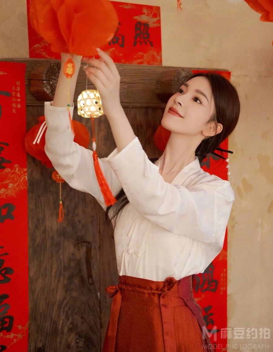 汉服模特