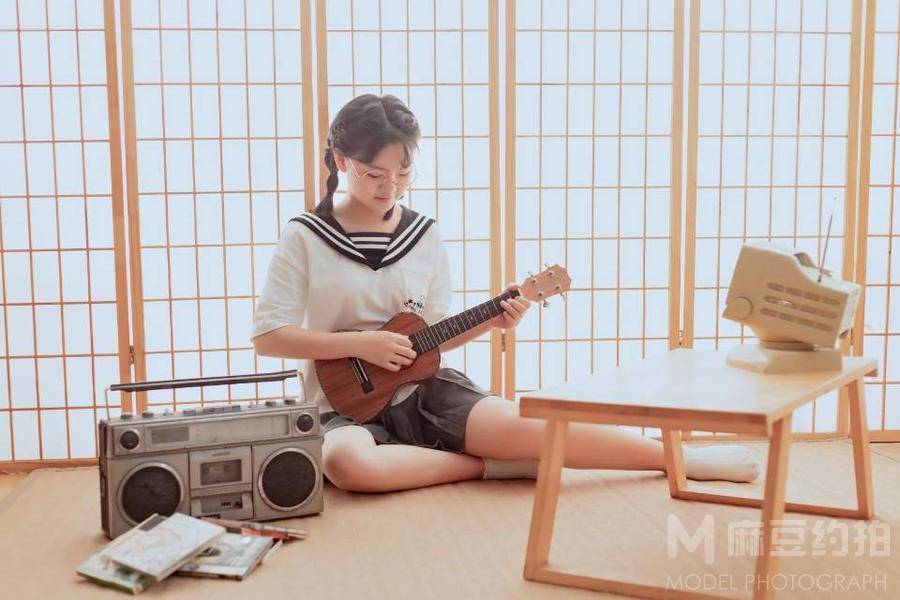 校园模特