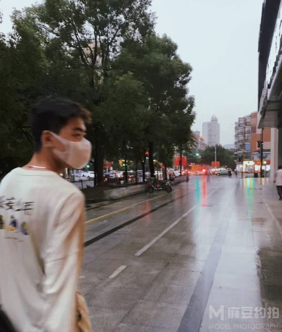 校园模特