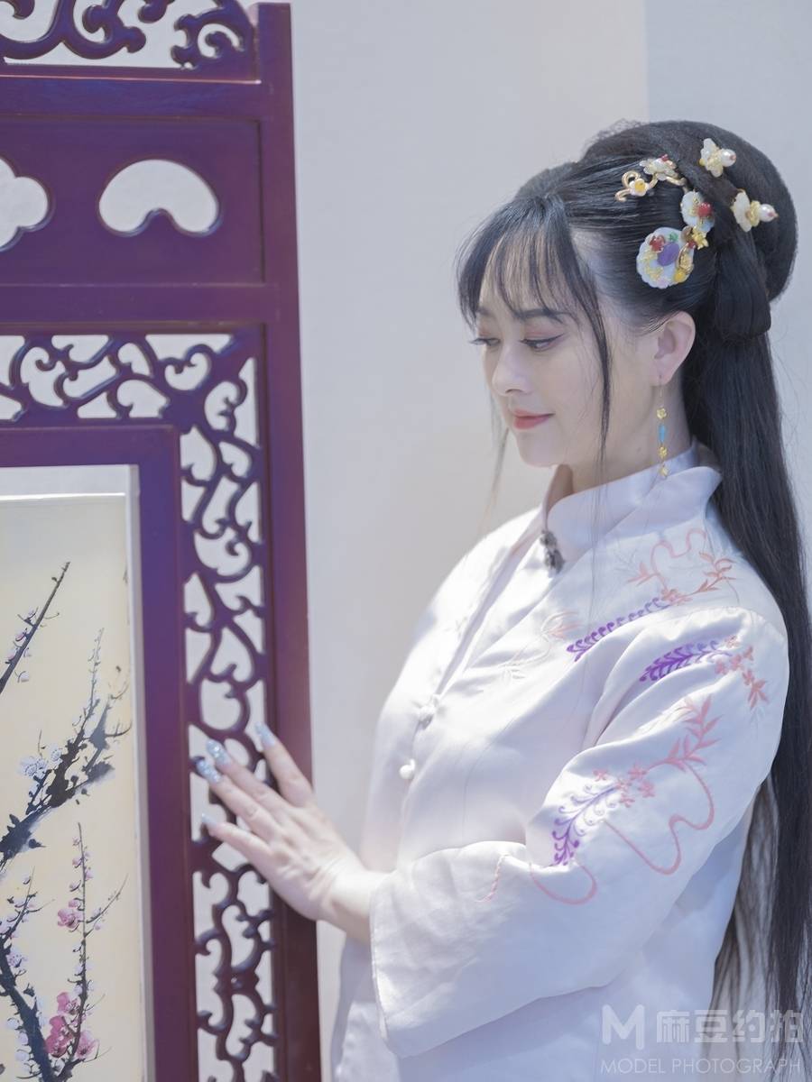 清新模特