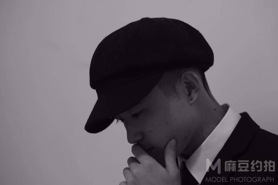 黑白模特