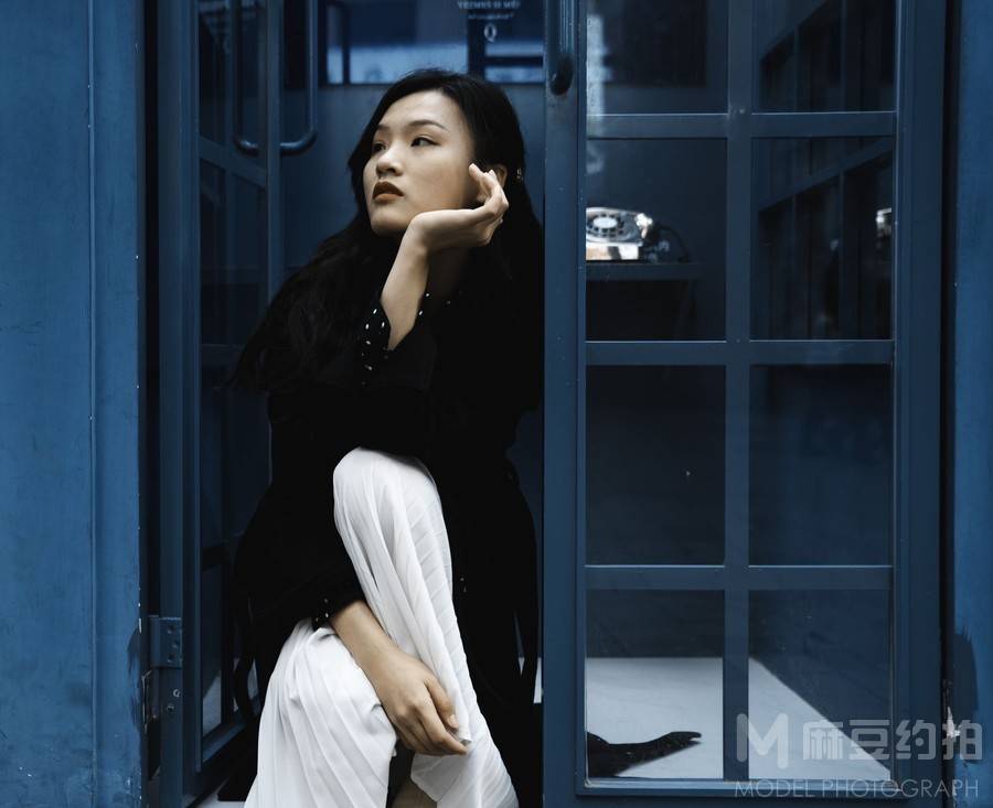 情绪模特