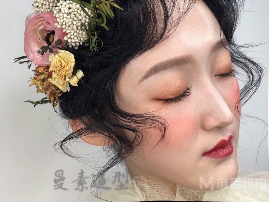 妆容模特