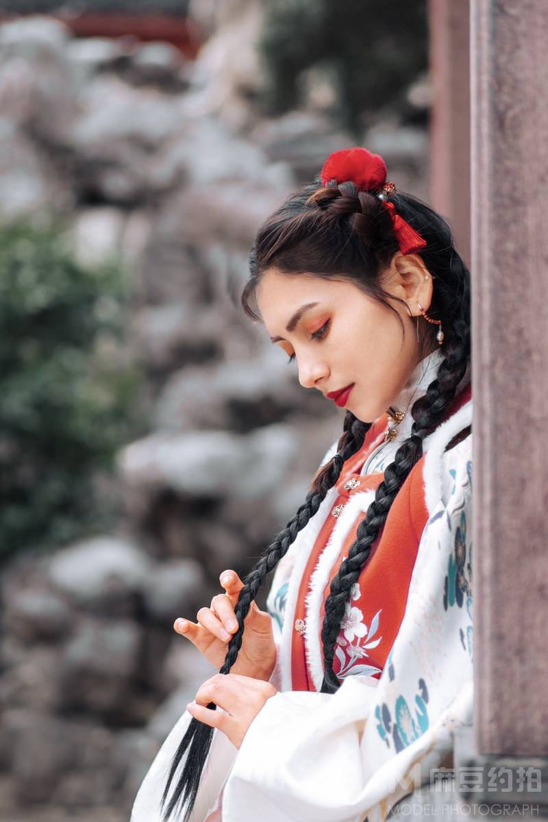 汉服模特